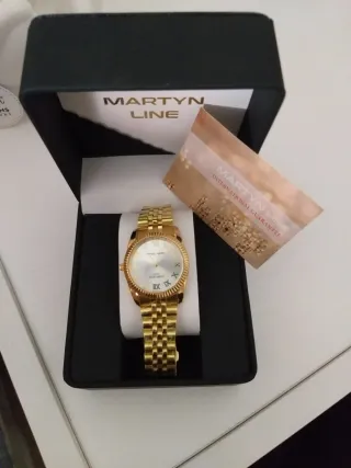 Reloj Martyn Line Dorado Caja Original