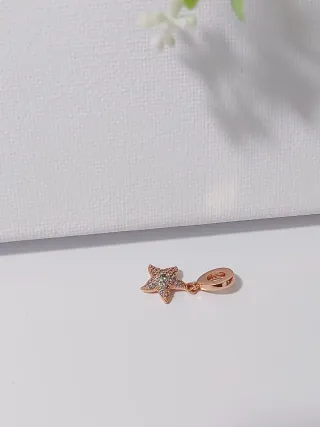 Pandora Charm Estrella de Mar Baño Oro
