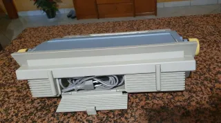 Macchina da scrivere Olivetti ET personal 55