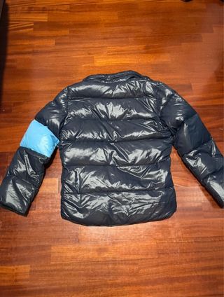 Piumino uomo nero e blu