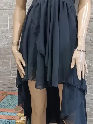 Vestido Negro Halter con Lentejuelas