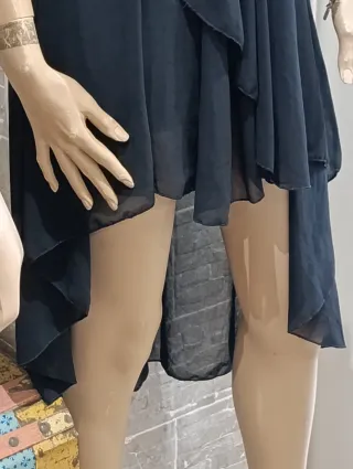 Vestido Negro Halter con Lentejuelas