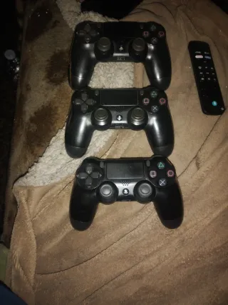 3 Mandos PS4 (PlayStation 4) Sony