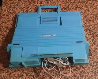 Macchina da scrivere Olivetti Italia '90