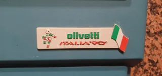 Macchina da scrivere Olivetti Italia '90