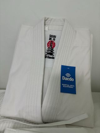 Kimono Karate Daedo Kata Talla 140 Nuevo