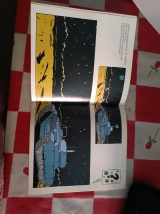 TINTÍN EN EL ESPACIO