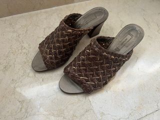 Sandali zoccoli eleganti marroni