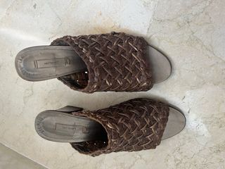 Sandali zoccoli eleganti marroni