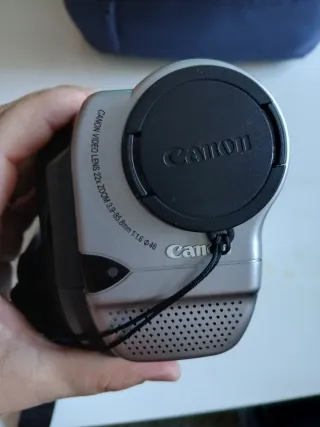 Videocámara Canon UC-V300 Plata