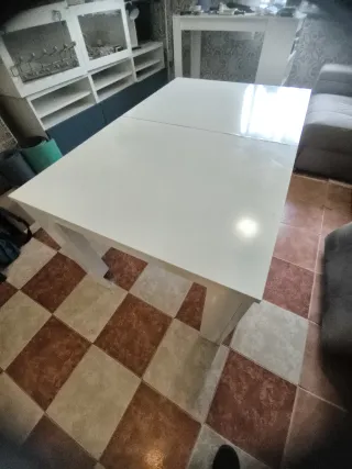 Mesa comedor extensible blanca