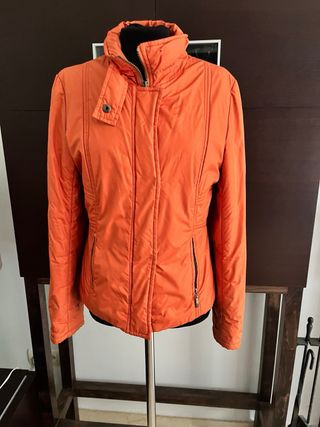 Cazadora naranja mujer