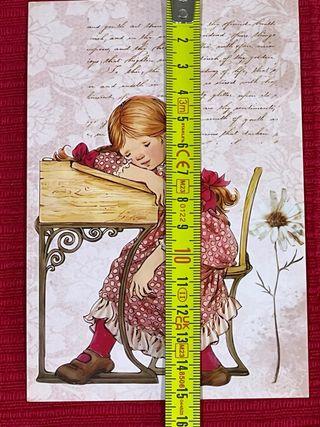 TARJETA POSTAL ILUSTRACIÓN NIÑA SARAH KAY