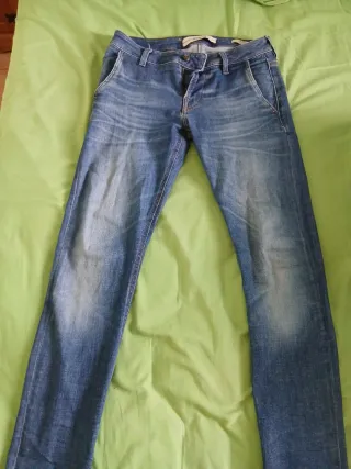 Pantalón Guess azul