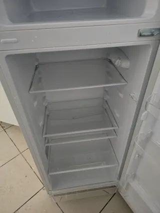 Nevera Benavent Blanca