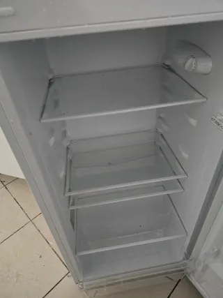 Nevera Benavent Blanca