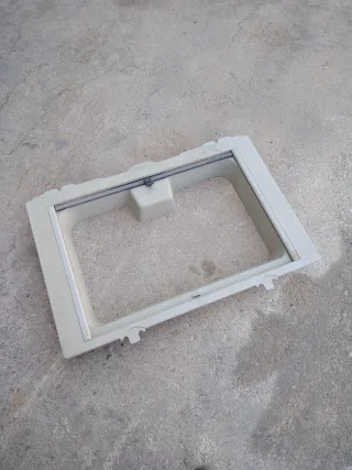 Ventana solar eléctrica camper