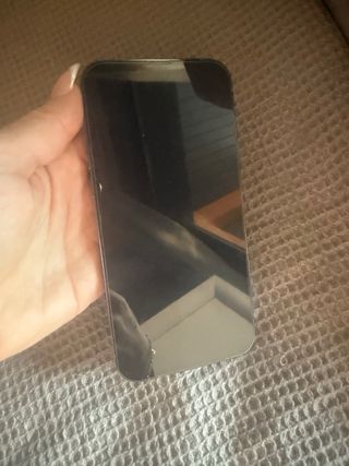 iPhone 13 Pro Max - Batería 83%