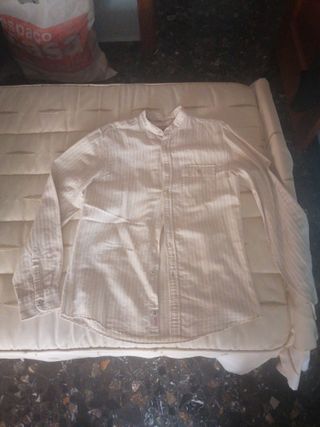 Camisa de rayas beige