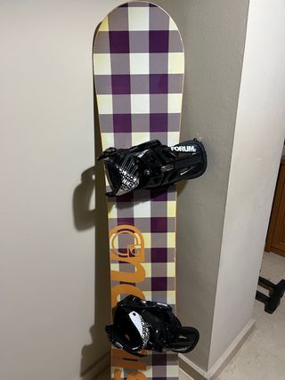 Tabla Snowboard Forum con Fijaciones