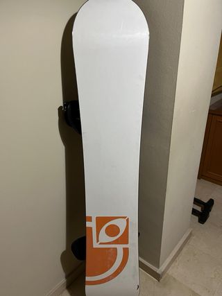 Tabla Snowboard Forum con Fijaciones