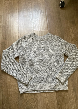 Jersey gris y blanco talla única