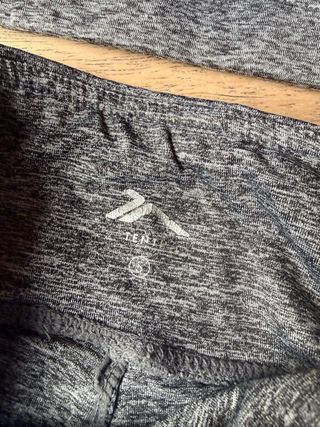 Conjunto deportivo top y mallas  S gris jaspeado