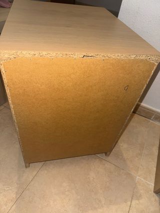 Dos mesillas de noche Ikea