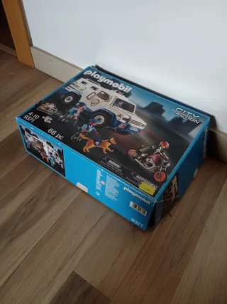 Playmobil Policía Camión Blindado y Moto