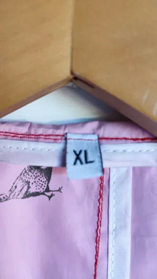 Chubasquero mujer rojo con forro estampado