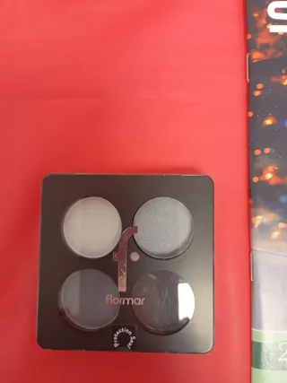 Palette ombretto Flormar grigio e bianco