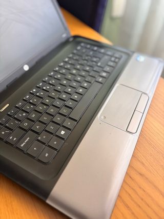 Portátil HP Notebook 650 Plata/Negro