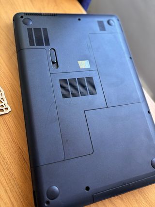 Portátil HP Notebook 650 Plata/Negro