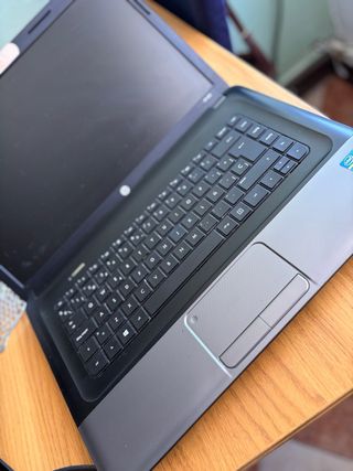 Portátil HP Notebook 650 Plata/Negro