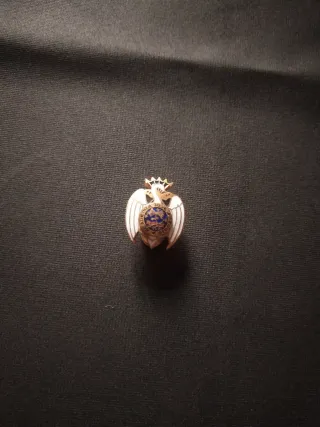 Pin Academia José Antonio