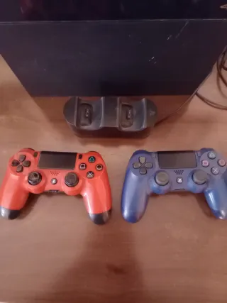 PlayStation 4 PS4 Nera con2 Controller Rosso e ner