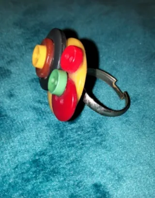 Anillo de botones vintage