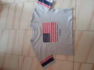 Camiseta Gris con Bandera USA Talla S