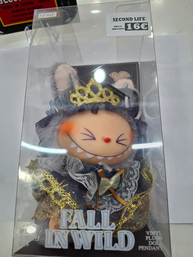 Labubu Fall in Wild Vinyl Plush Doll Pendant #2