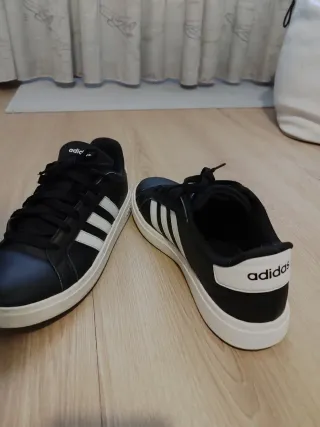 Adidas Grand Court Junior Negro/Blanco