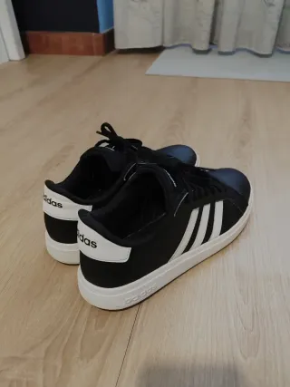 Adidas Grand Court Junior Negro/Blanco