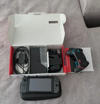 Nintendo Switch V2 Gris + Mando