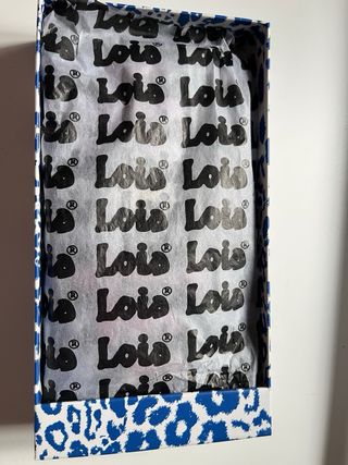 Monedero Lois floral azul y rosa