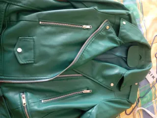 Cazadora nueva  motera verde talla L
