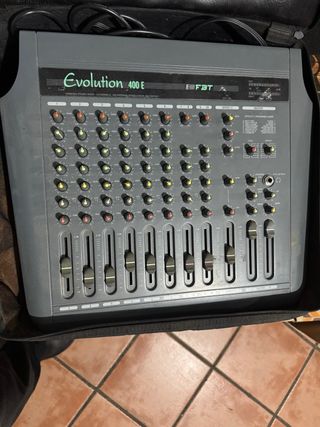 Mesa de mezclas FBT Evolution 400 E