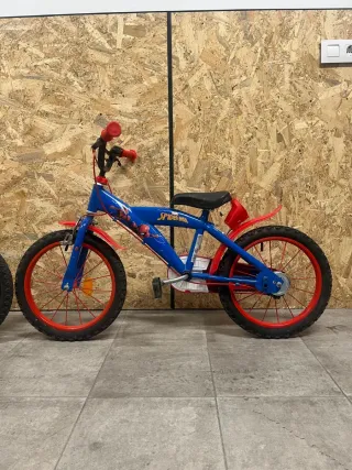 Bicicleta  Spiderman 16 y Bicicleta pitata 16
