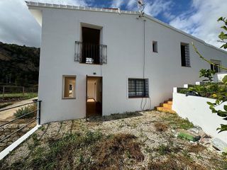 Chalet en venta en Bolulla