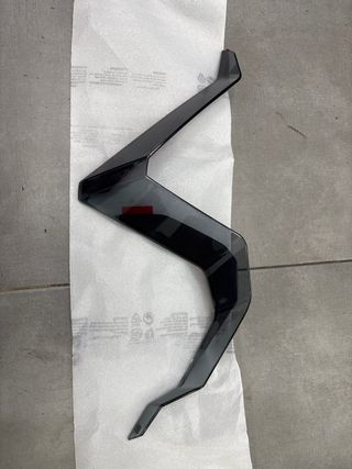 Deflector izquierdo XADV