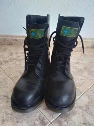 Botas Dr. Martinez Unisex Talla 41 Negras