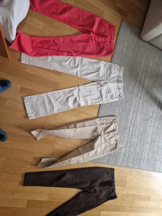 Confezione 13 pantaloni e 2 vestiti taglie S e 38